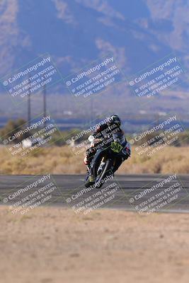 media/Dec-17-2023-CVMA (Sun) [[bf0c04832d]]/Race 2 Amateur Supersport Open/